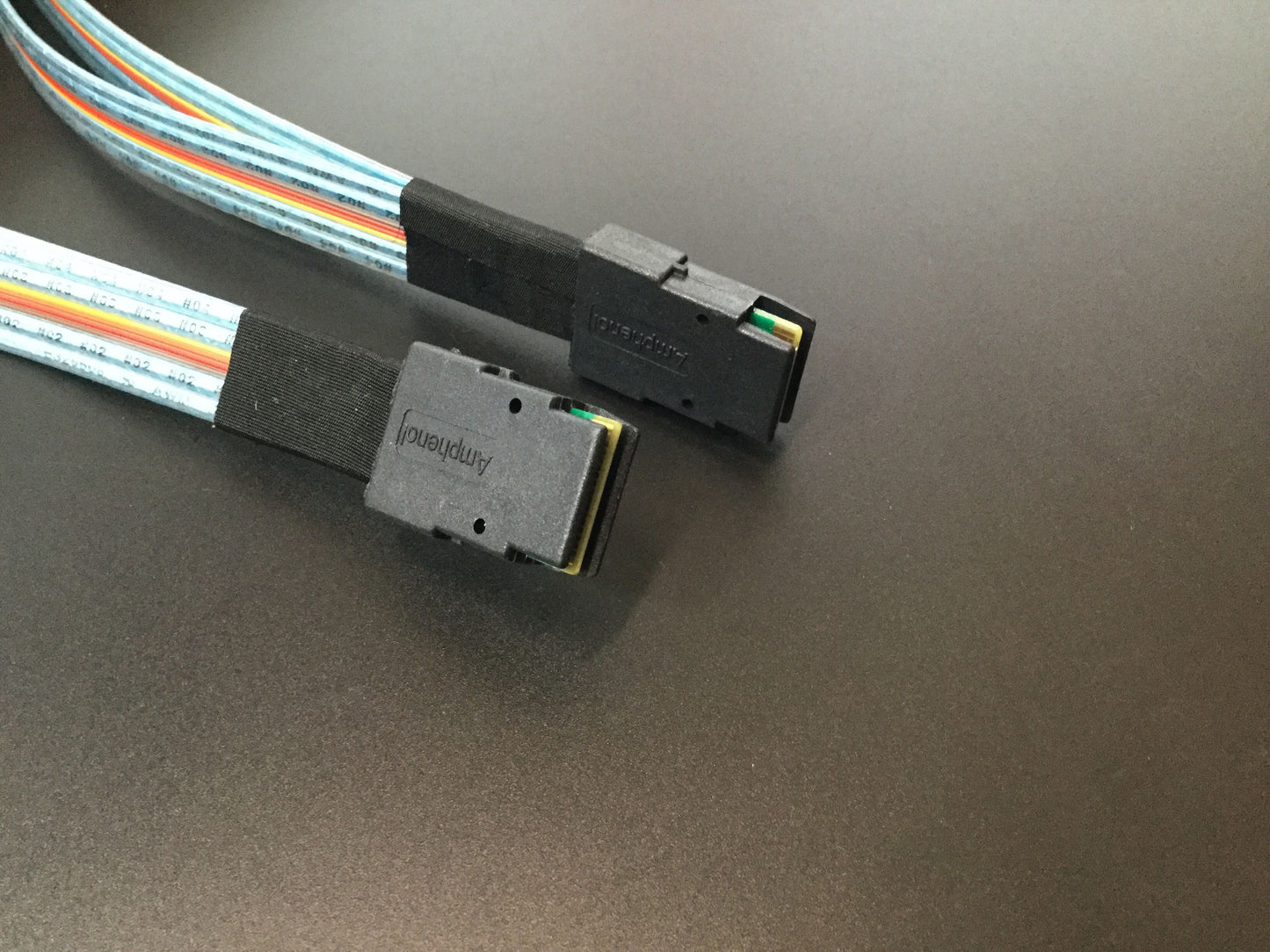 HP 681908-001 Mini-SAS cable - 36-position straight to straight connector