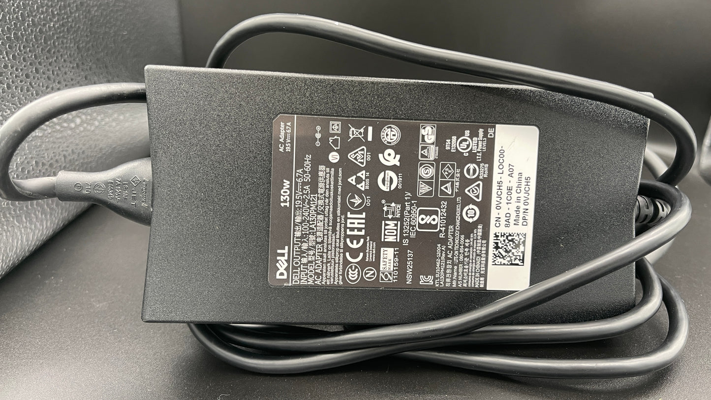 Dell Original laptop Charger 19.5V .6.7A LA130PM121 130W used