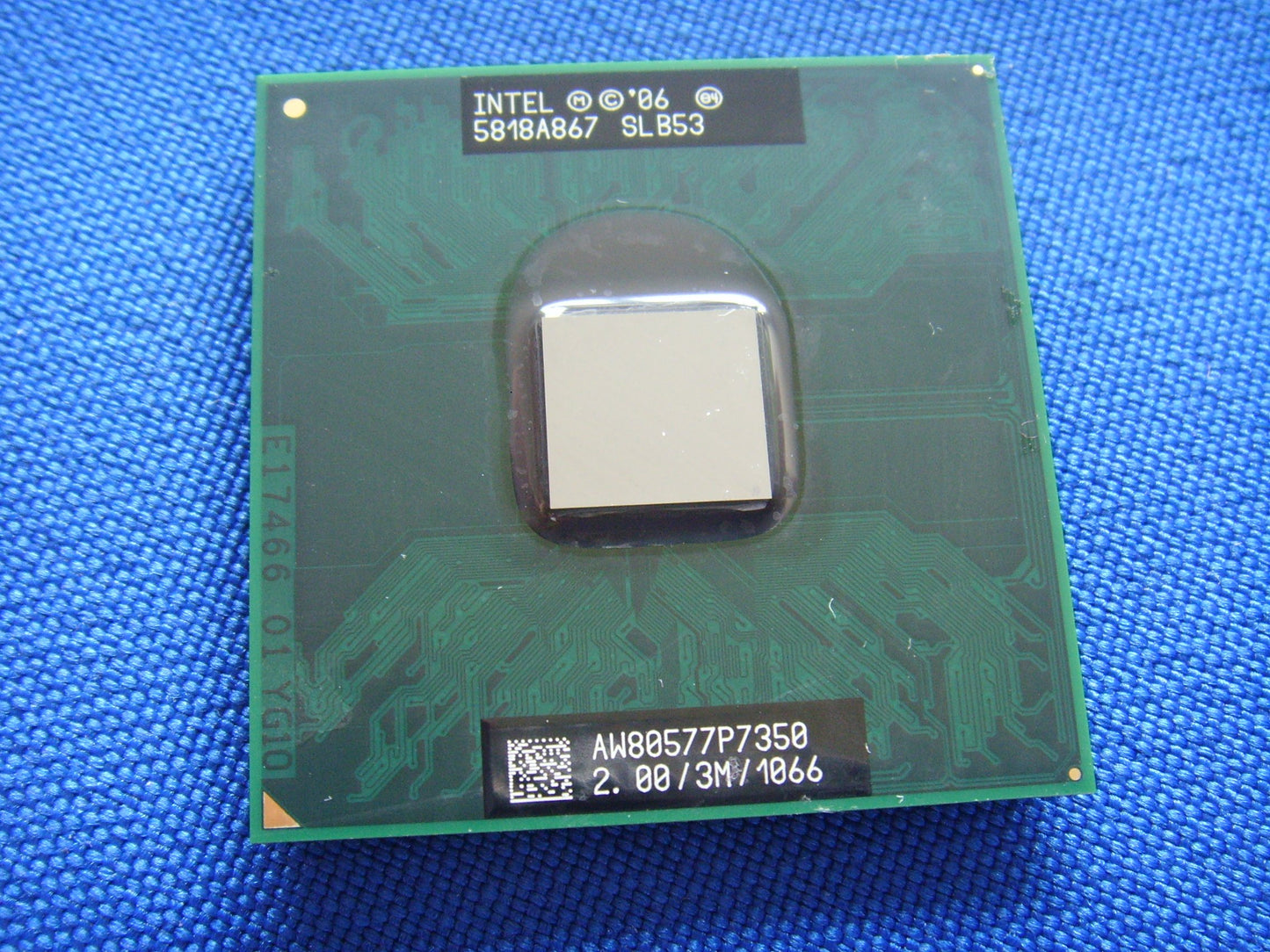 Intel Dual Core SLB53 2.00 / 3M / 1066 AW80577SH0413M CPU