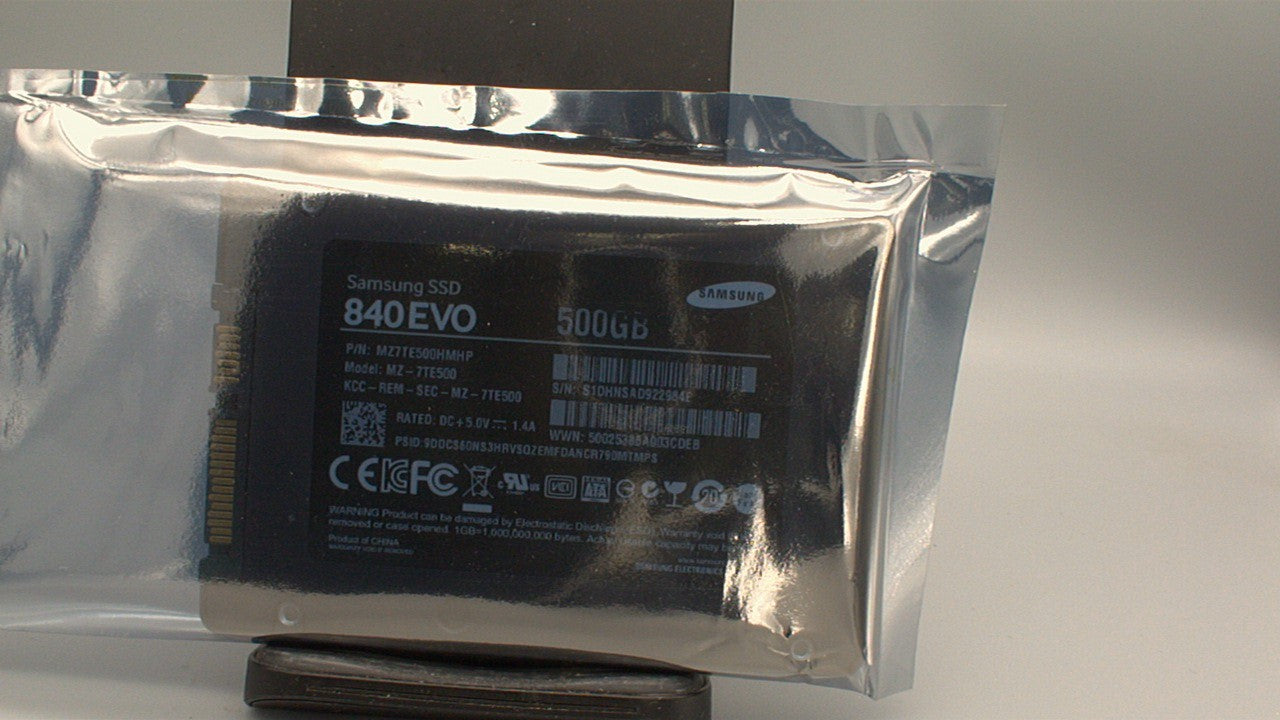 MZ7TE500HMHP Samsung 840 EVO 500GB 2.5-inch SATA III Internal SSD (Model: MZ-7TE500). used
