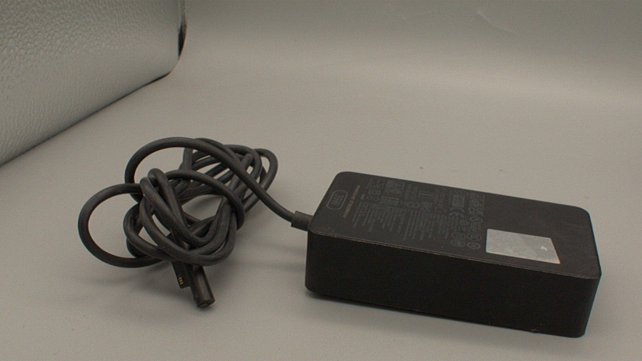 Microsoft 1963 39W surface power adapter used