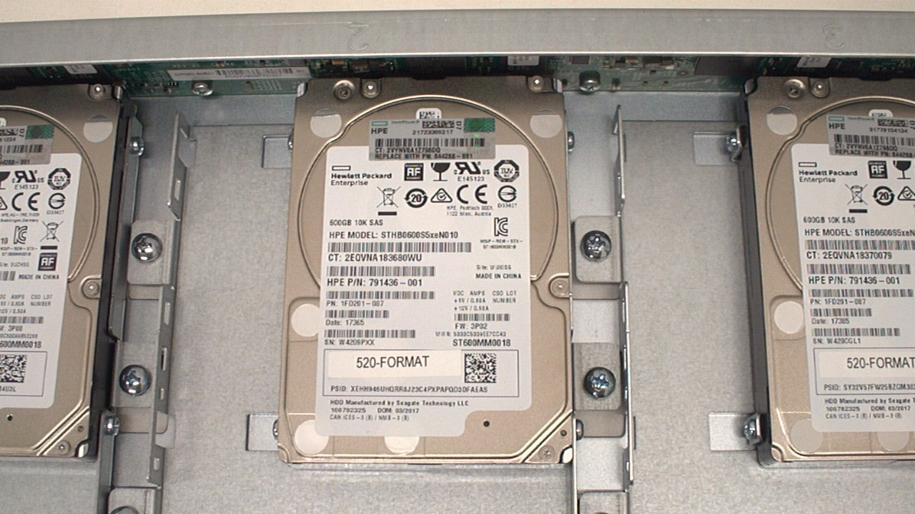 HP 3PAR 795019-002 4GB Tray with 4 x 600GB ST600MM0018 10K SAS