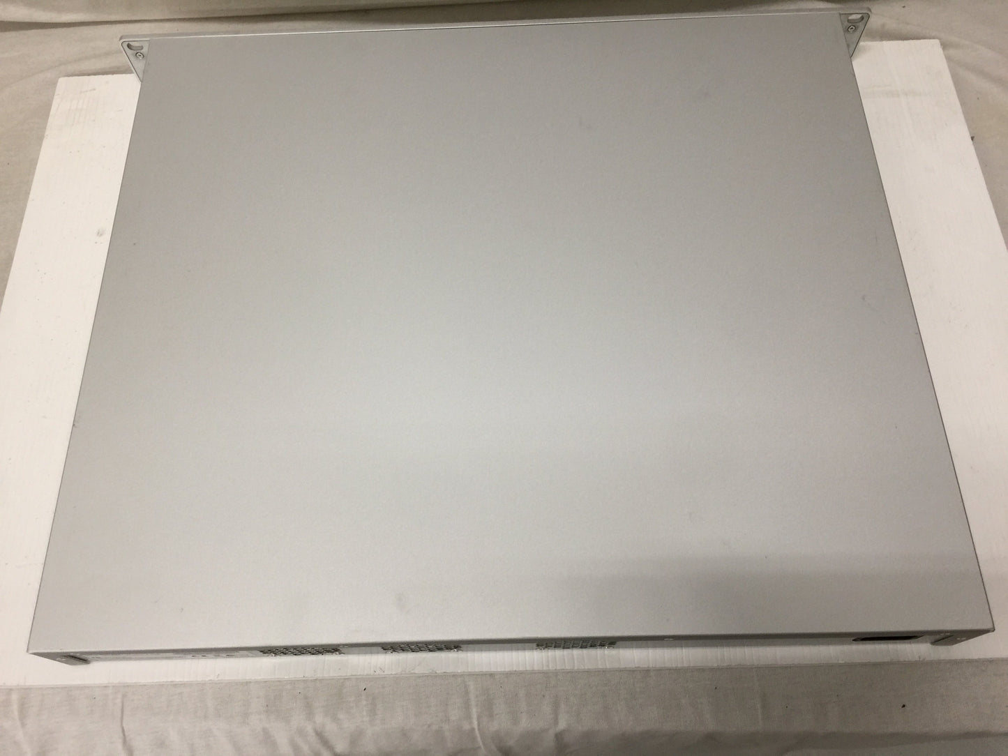 Meraki Cloud Managed 48 Port Gigabit PoE Switch Uesd