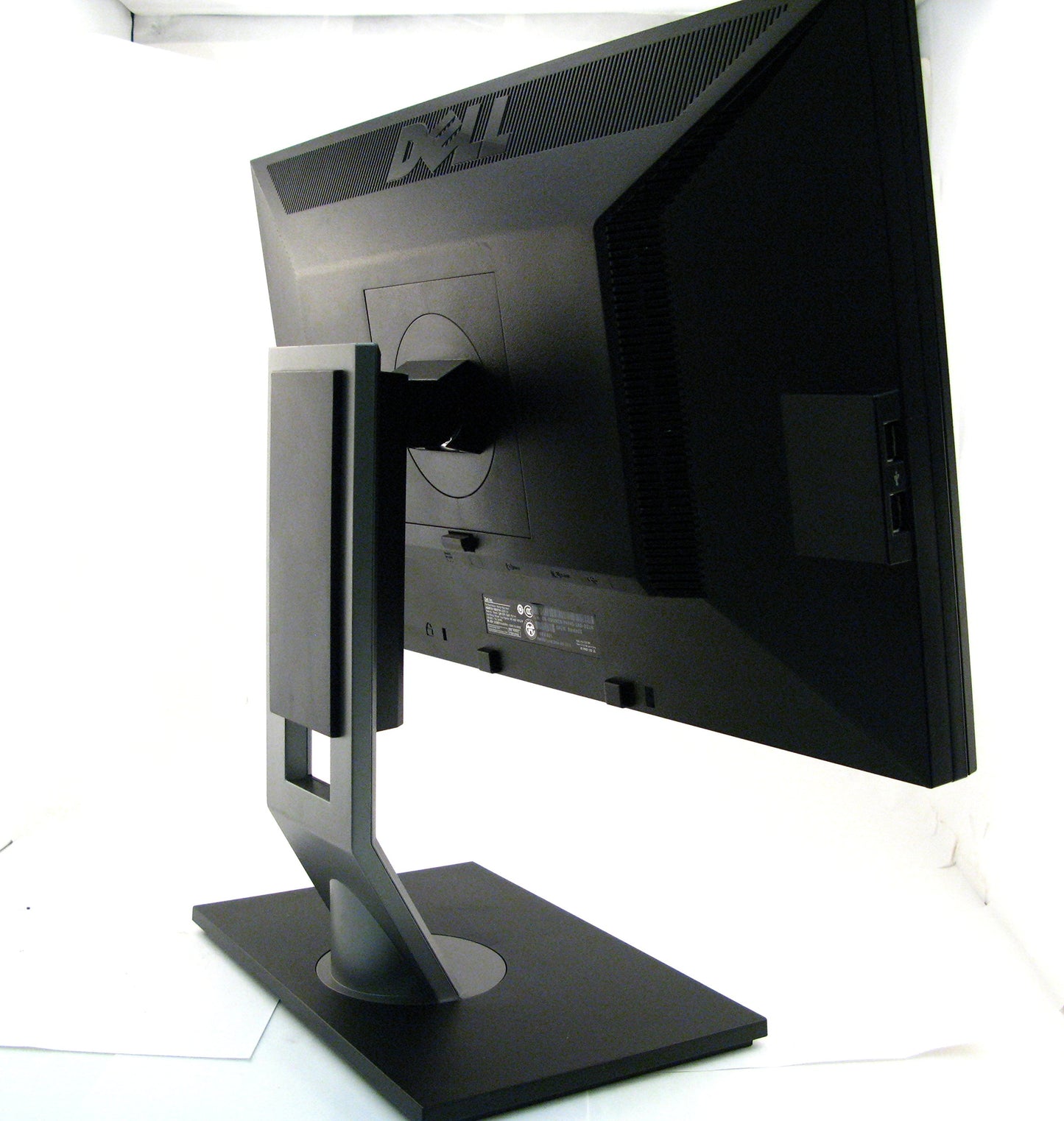 Dell Professional P2211Ht 21.5" Widescreen LCD Flat Panel Monitor