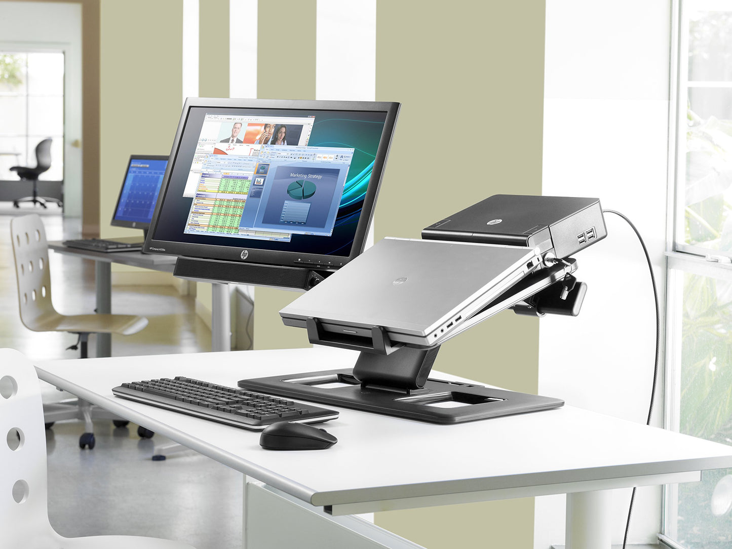 HP NQ576AA LCD Speaker Bar.