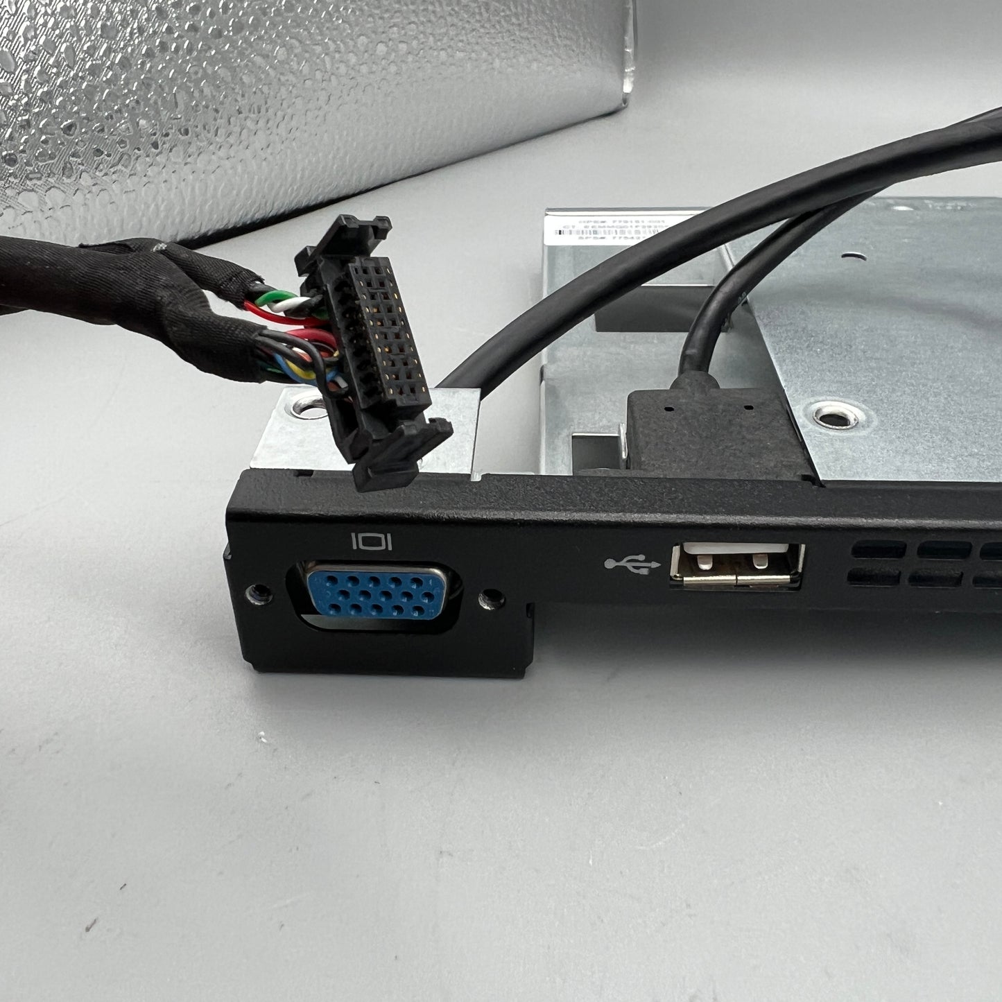 HPE ProLiant DL360 G9 Universal Media Bay Cage w/cable 779151-001 775427-001 New