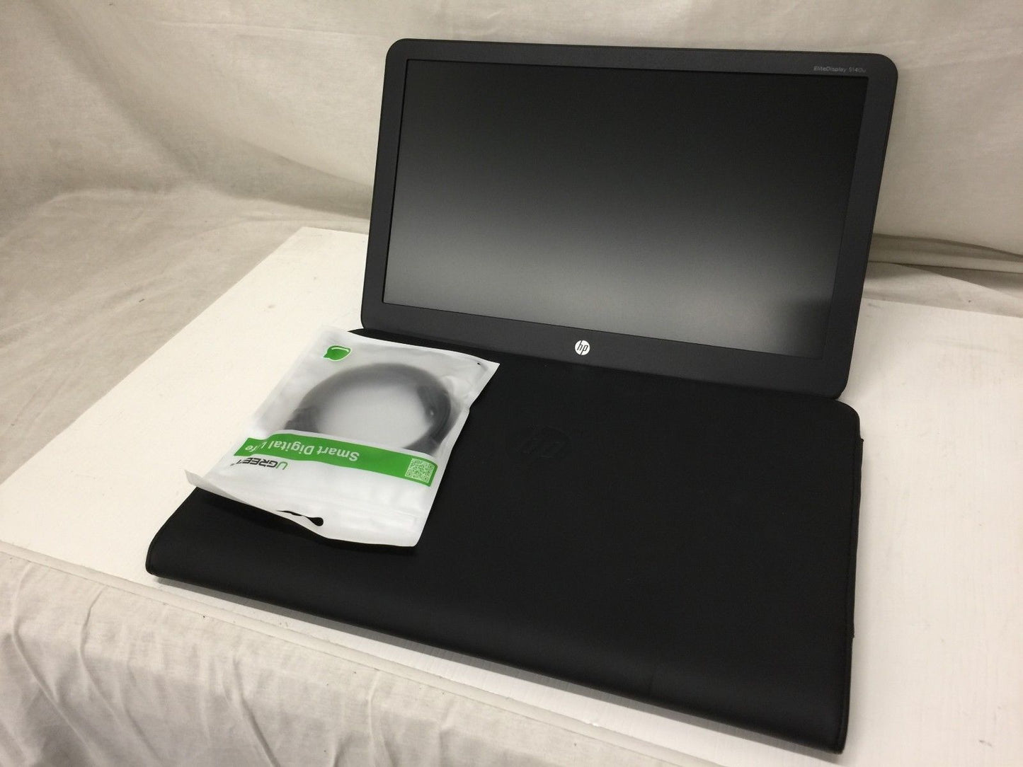 HP EliteDisplay S140u 14-inch USB Portable Monitor And Travel Case used Grade A