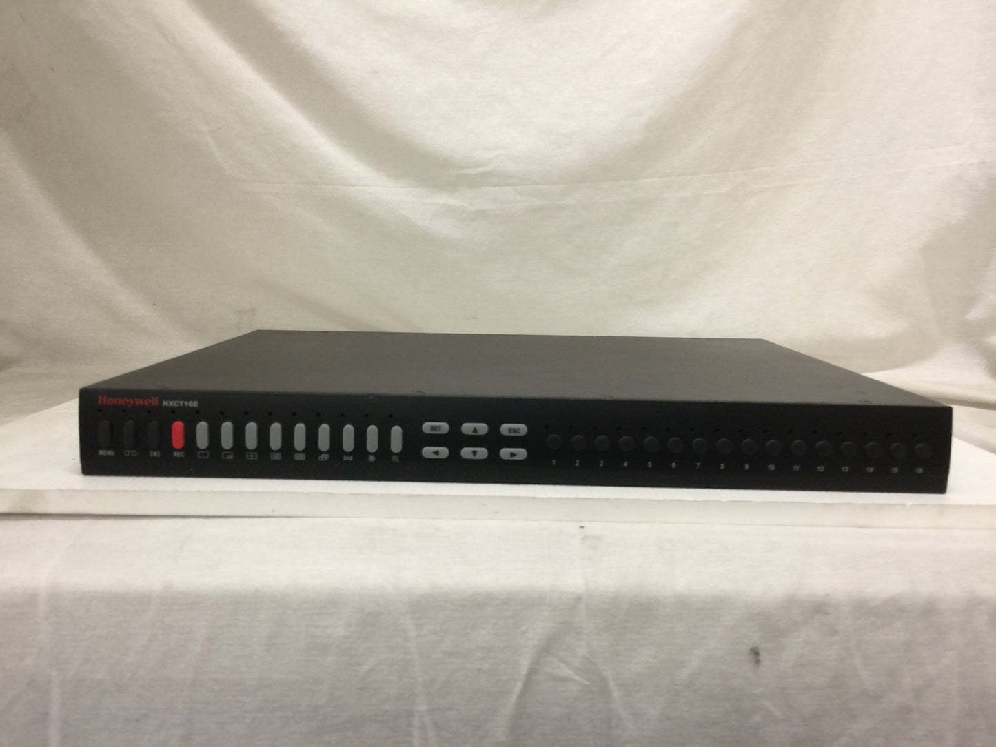 HONEYWELL HXCT16E 16 CHANNEL COLOR MULTIPLEXER TRIPLEX Used