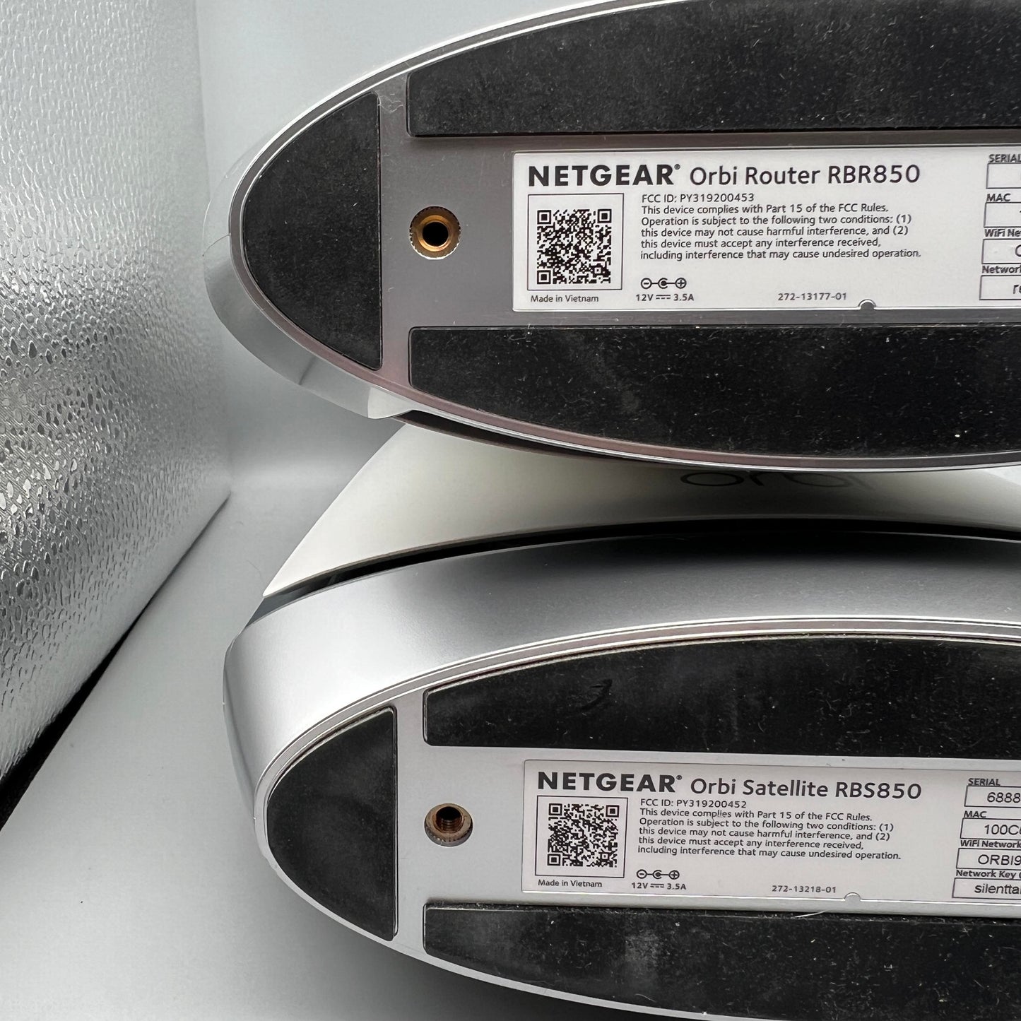 NETGEAR Orbi RBK852 Whole Home Tri-band Mesh WiFi 6 System(RBR850+RBS850) Used