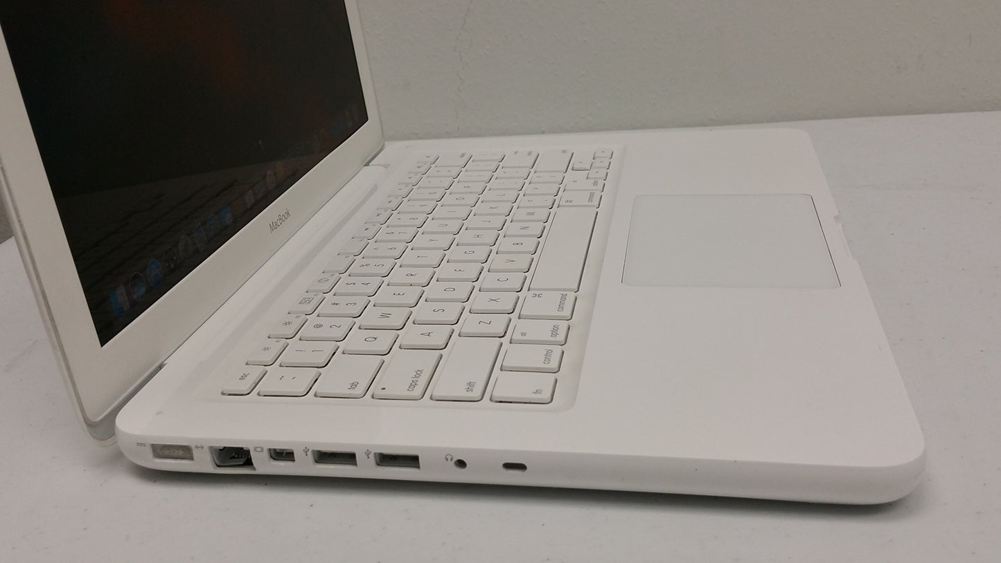 Macbook A1342 2.4GHz, 2GB, 250GB HDD - used