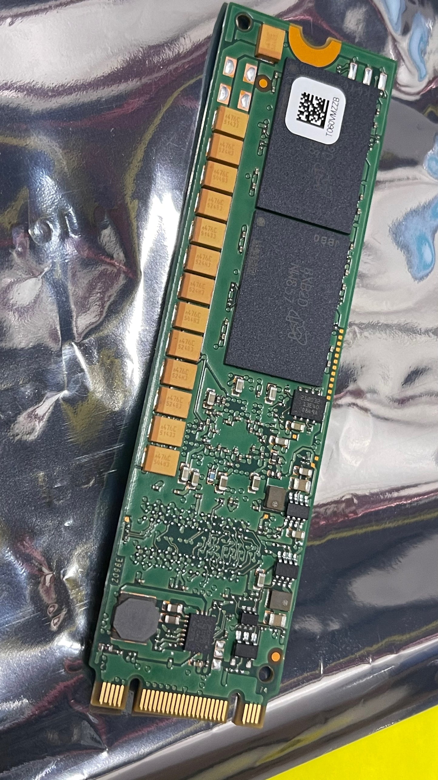 HP 871627-002 480GB SATA M.2 2280 SSD MR000480GWFLV