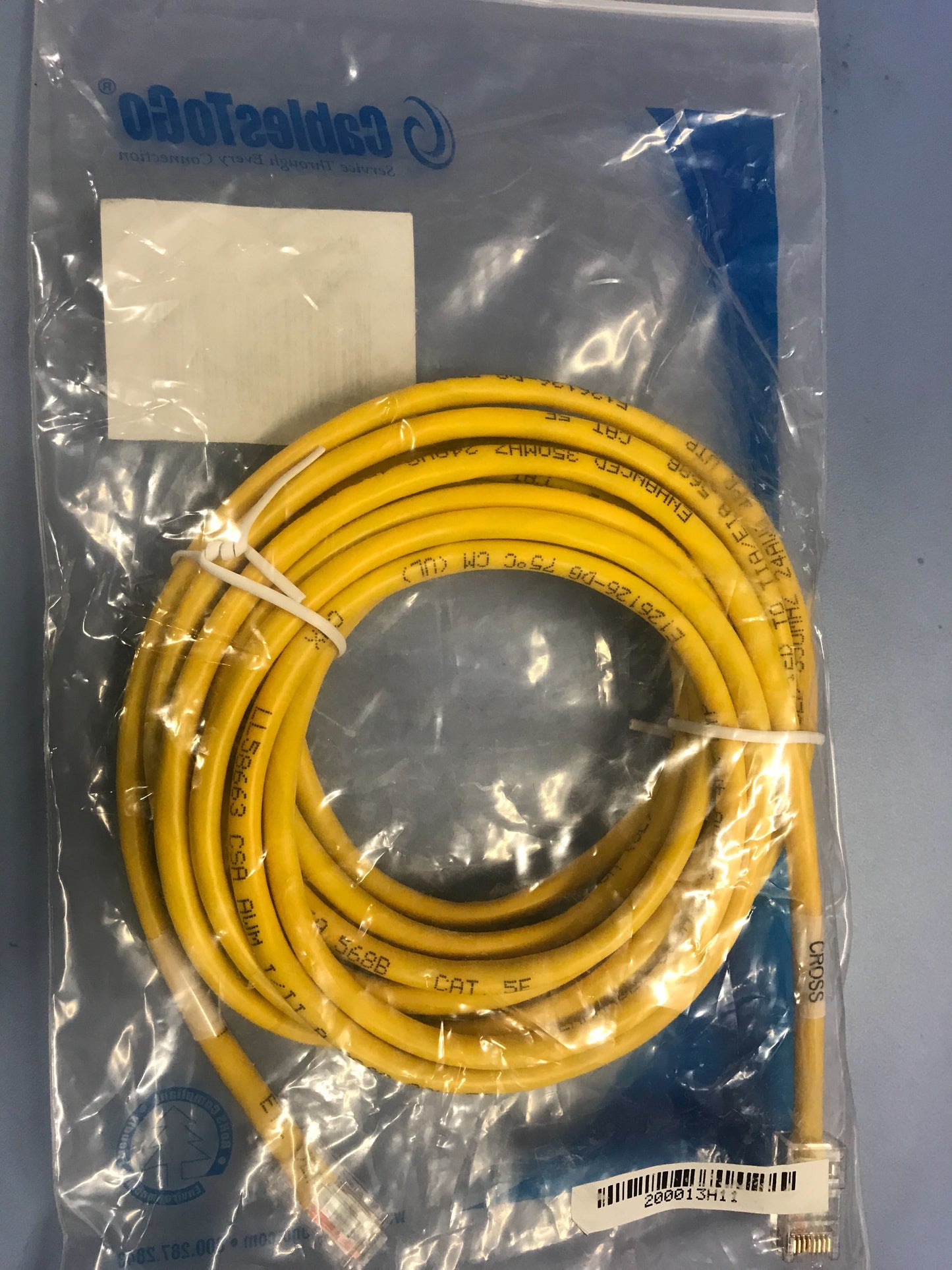 26707 Cat5e Crossover Cable -Network Patch Cable, Yellow (14 Feet, 4.26 Meters)
