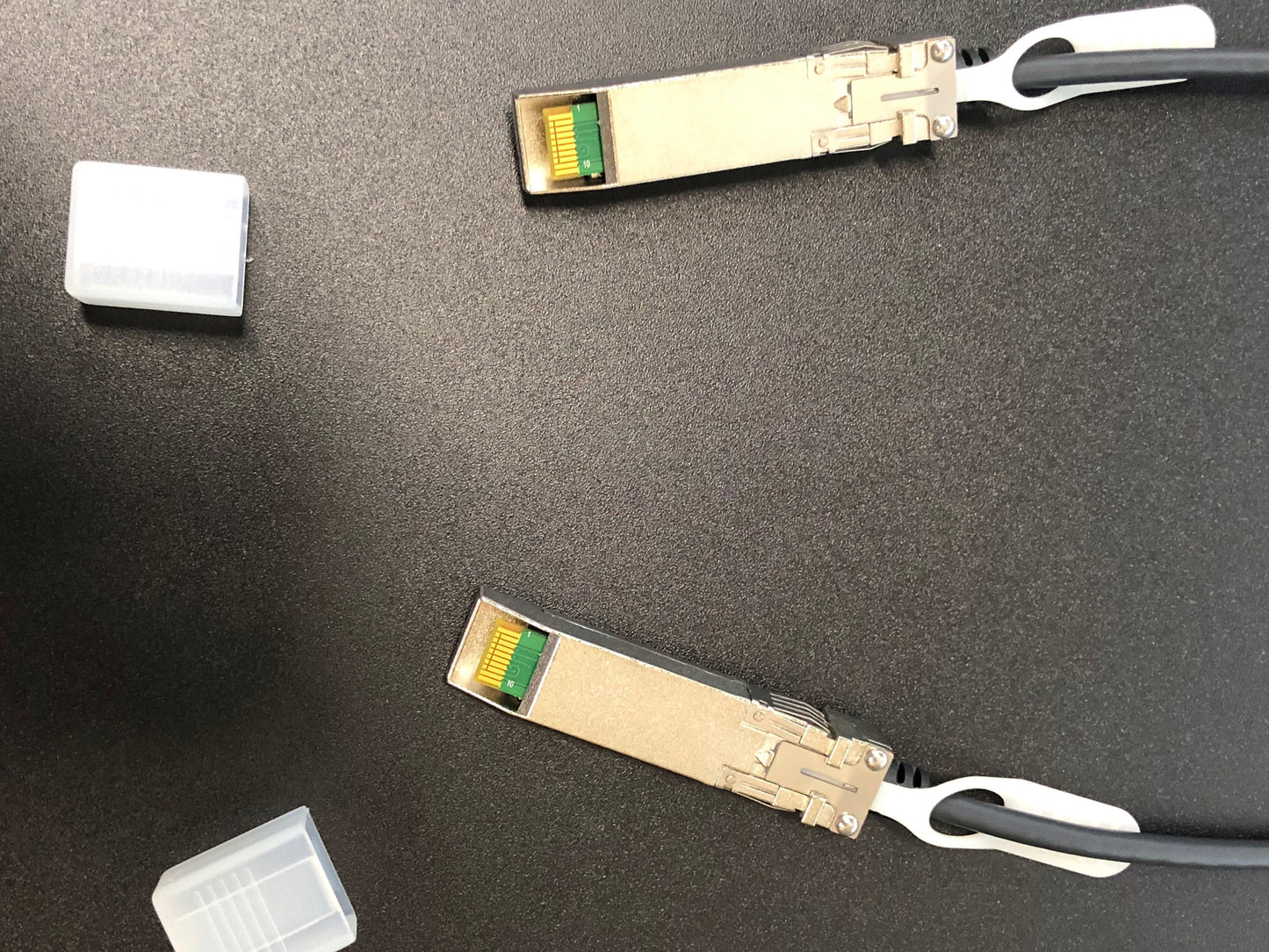 HP 487649-B21 BLC 10G SFP+ SFP+ 0.5M DAC Cable Factory Integrated