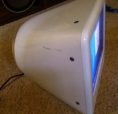 APPLE A1002 eMac G4 17 1.25GHz All In One System used no keyboard no mice.