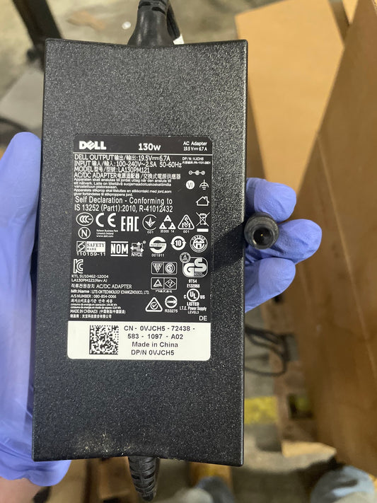Dell Original laptop Charger 19.5V .6.7A  LA130PM121 130W used