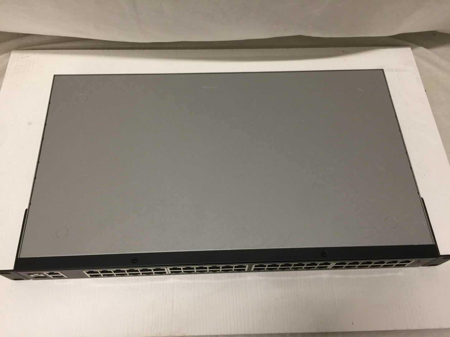 Cisco  SG200-50 Gigabit Switch 48 10/100/1000 Ports, 2 Combo Mini-GBIC Ports