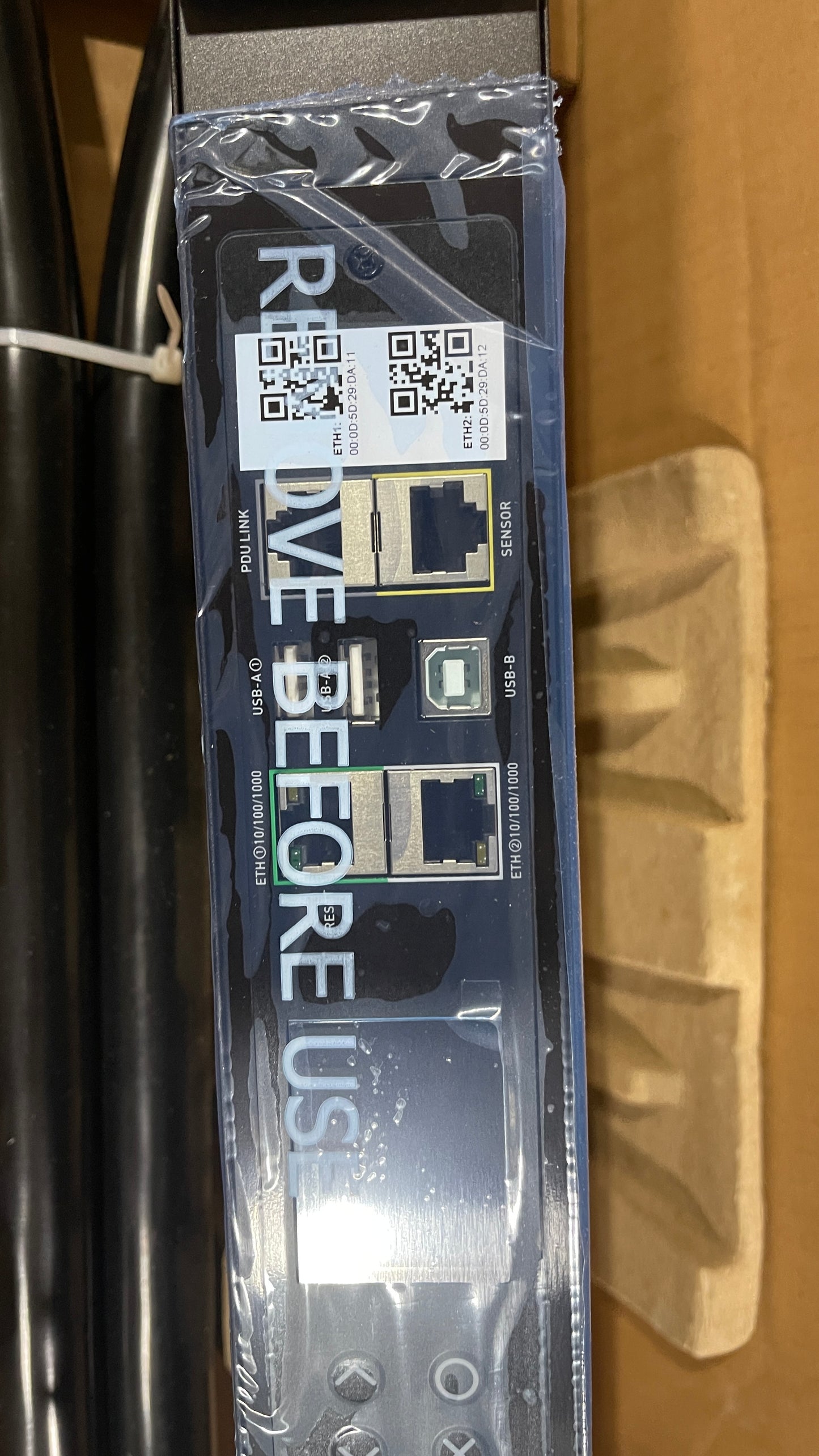 Raritan PX4-5551I3-E7V2 17.3kVA 3-Phase PDU 60A 208V 0U 24-Outlet Switched Meter P69448-001