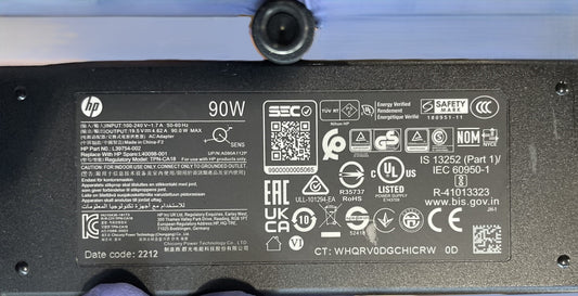 HP 90W 19.5V 4.62A TPN-CA18 L39754-002 L40098-001 black connector used