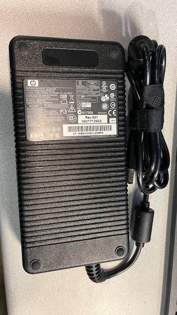 HP 230W Replacement AC Adapter for HP EliteBook 8730W, 8740W, 8760w, 8770w Series Notebook, 535592-001 19.5v 11.8a USED