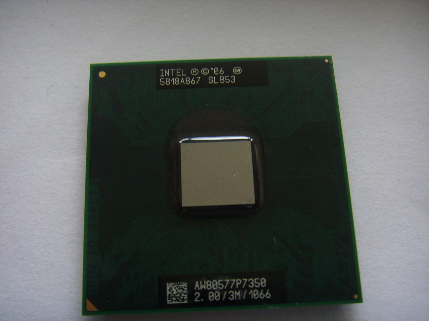 Intel Dual Core SLB53 2.00 / 3M / 1066 AW80577SH0413M CPU
