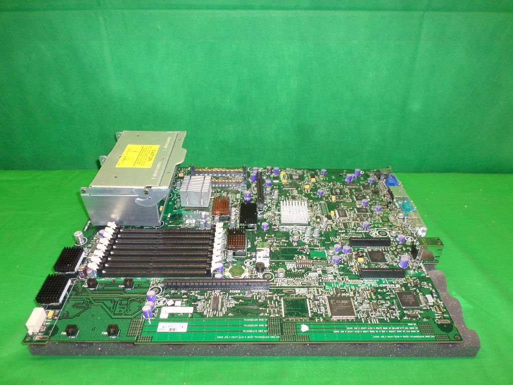 HP 407749-001 System I/O board (motherboard) - Supports Intel Xeon 50xx and 51xx Dual-Core processors ONLY - Includes heatsink cage and system battery