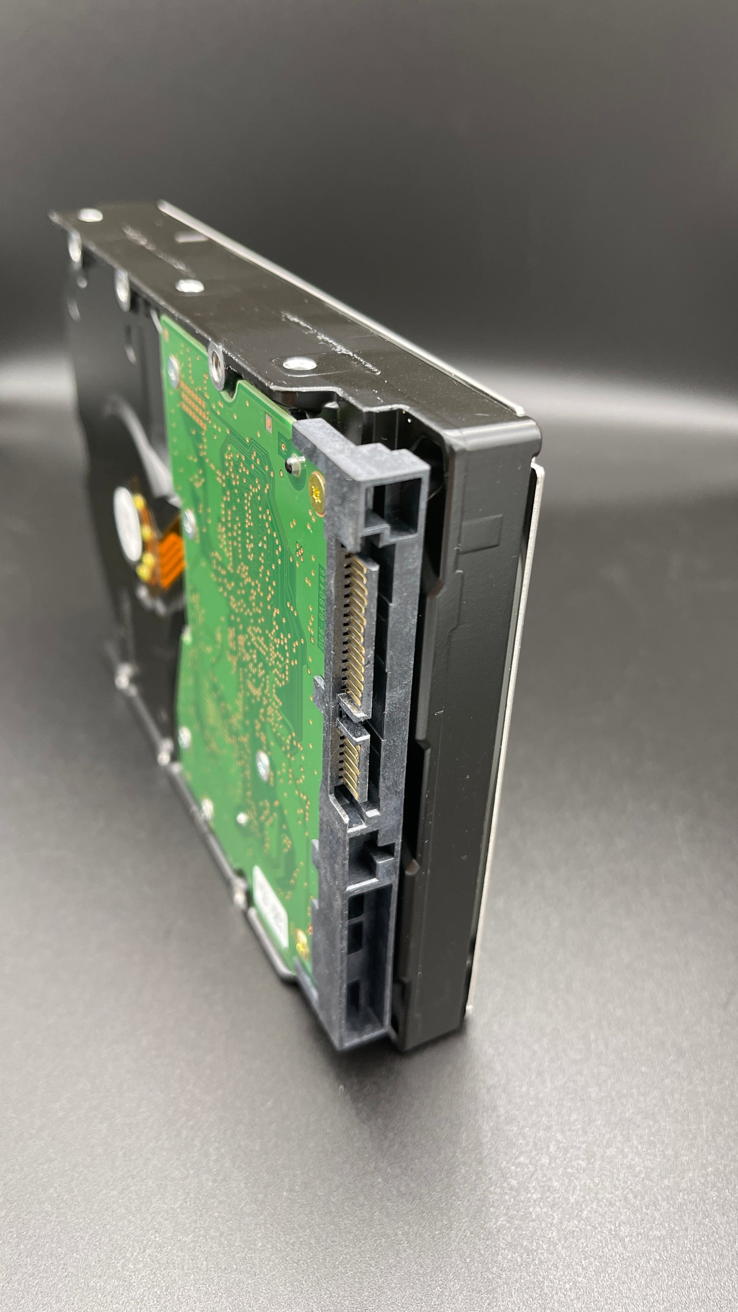 HP 657753-004 , 820193-001  2TB 7.2K 3.5 SATA 6G G8 SC HDD W/O TRAY - NEW PULL