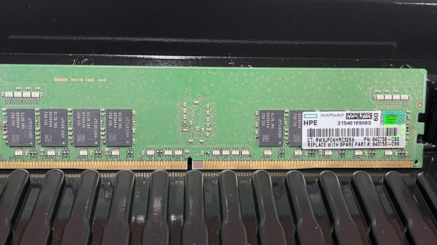 SAMSUNG 16GB M393A2K43CB2-CTD DDR4-2666 ECC RDIMM 2Rx8 PC4-21300V-R CL19 Server Memory