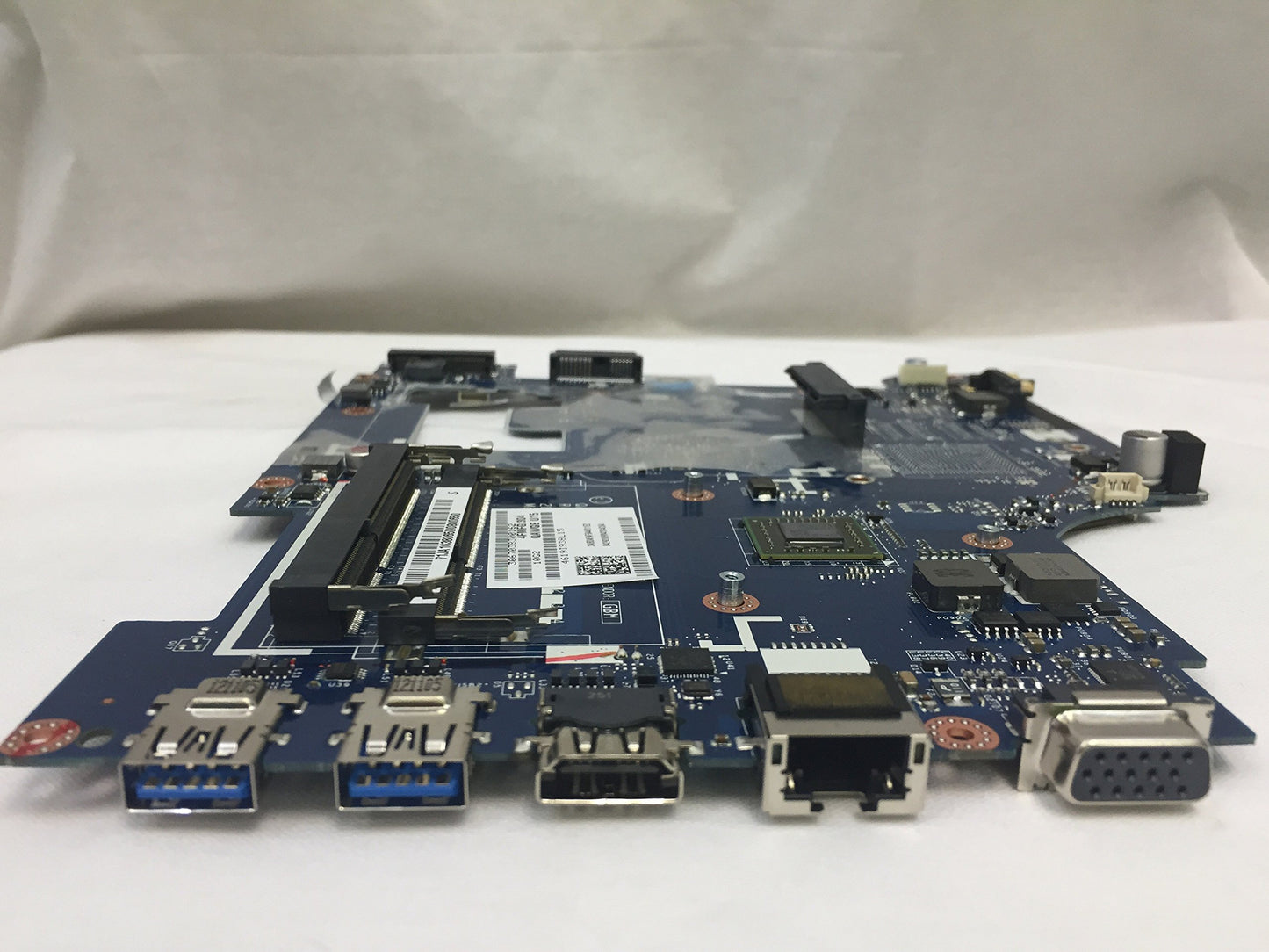 NEW-Lenovo Motherboard-QAWGE-LA-8681P-90000586