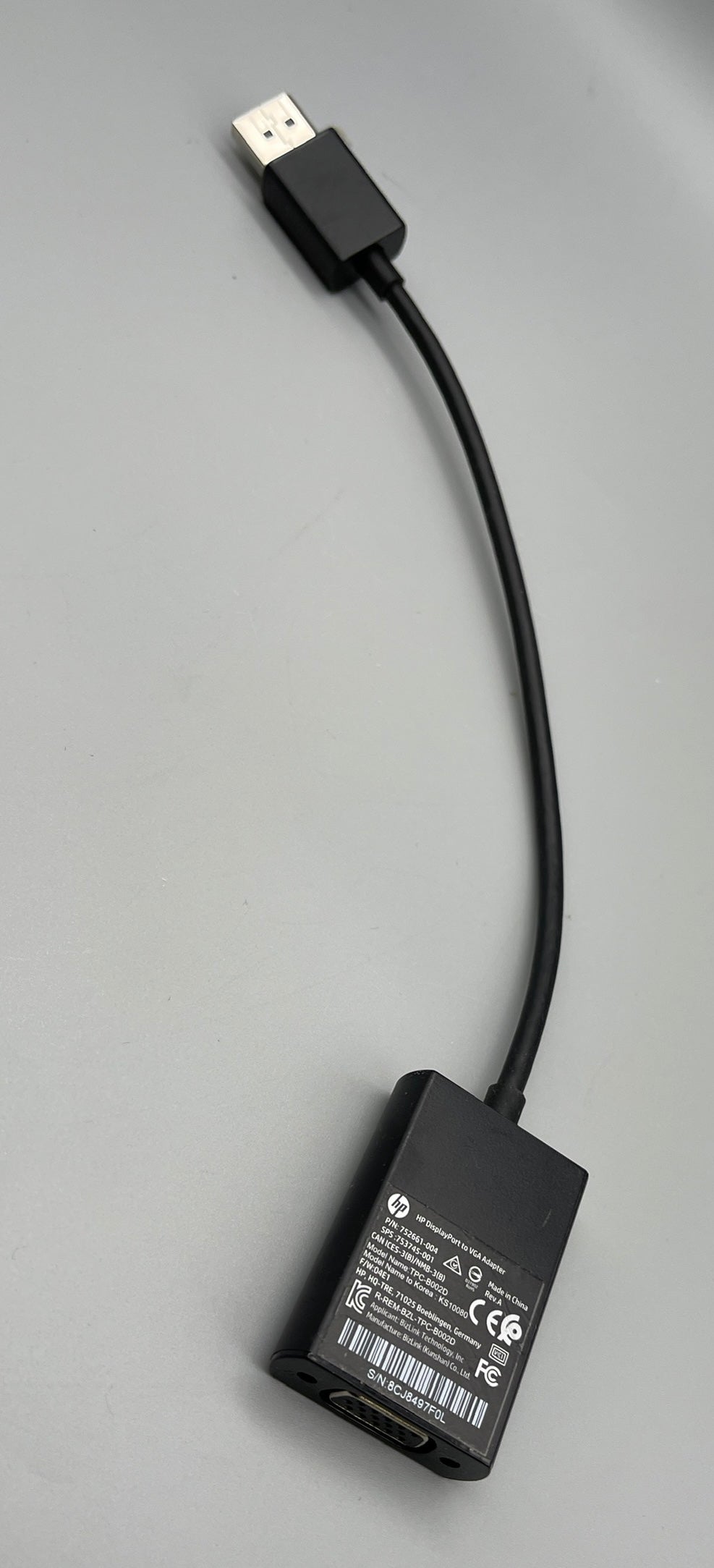 HP 753745-001 DisplayPort to standard VGA video connector cable assembly used