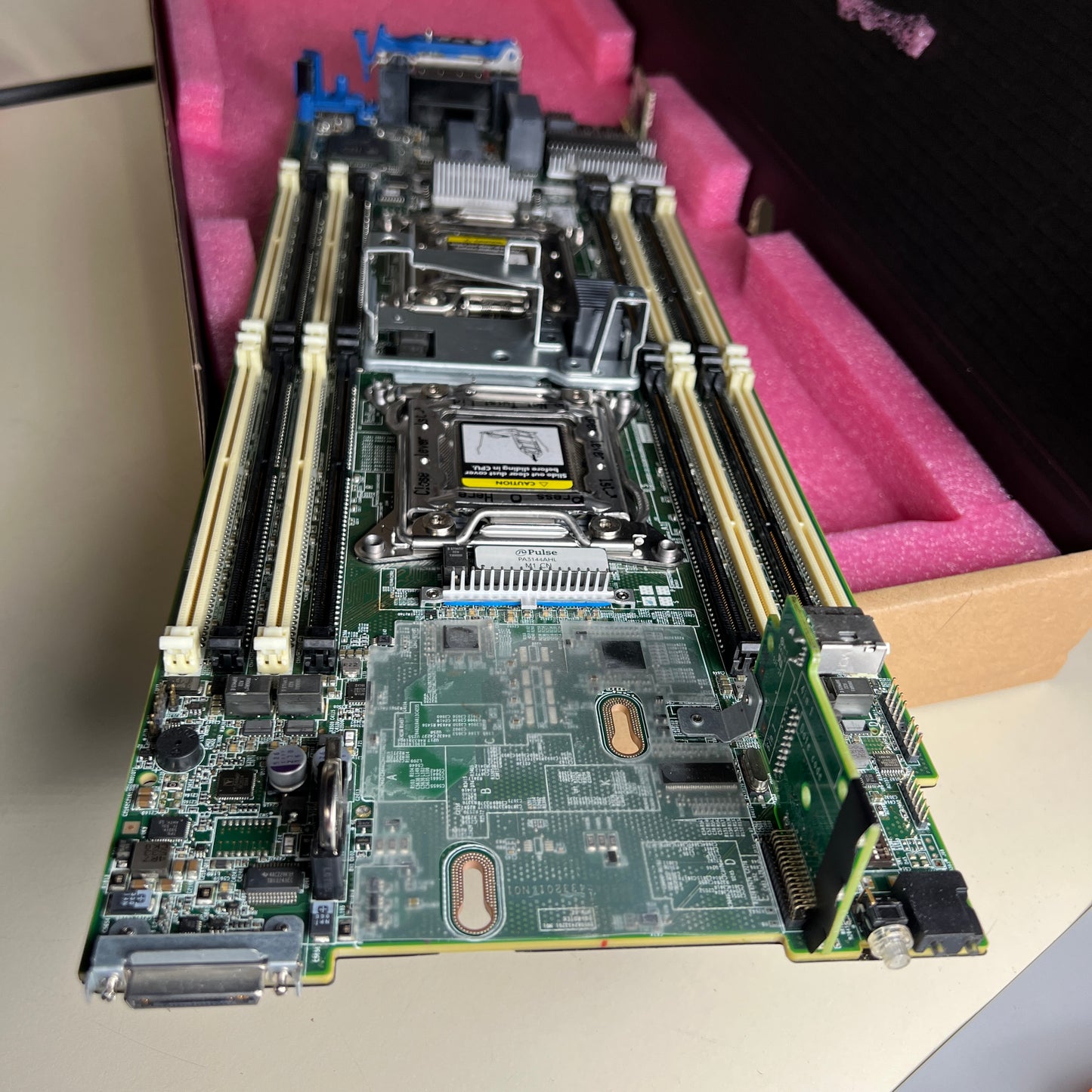HP 738239-001 ProLiant BL460C Gen 8 System Motherboard