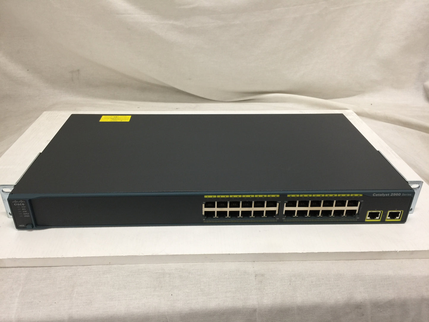 Cisco Catalyst WS-C2960-24TT-L 2960 24 Port 10/100 Switch Used
