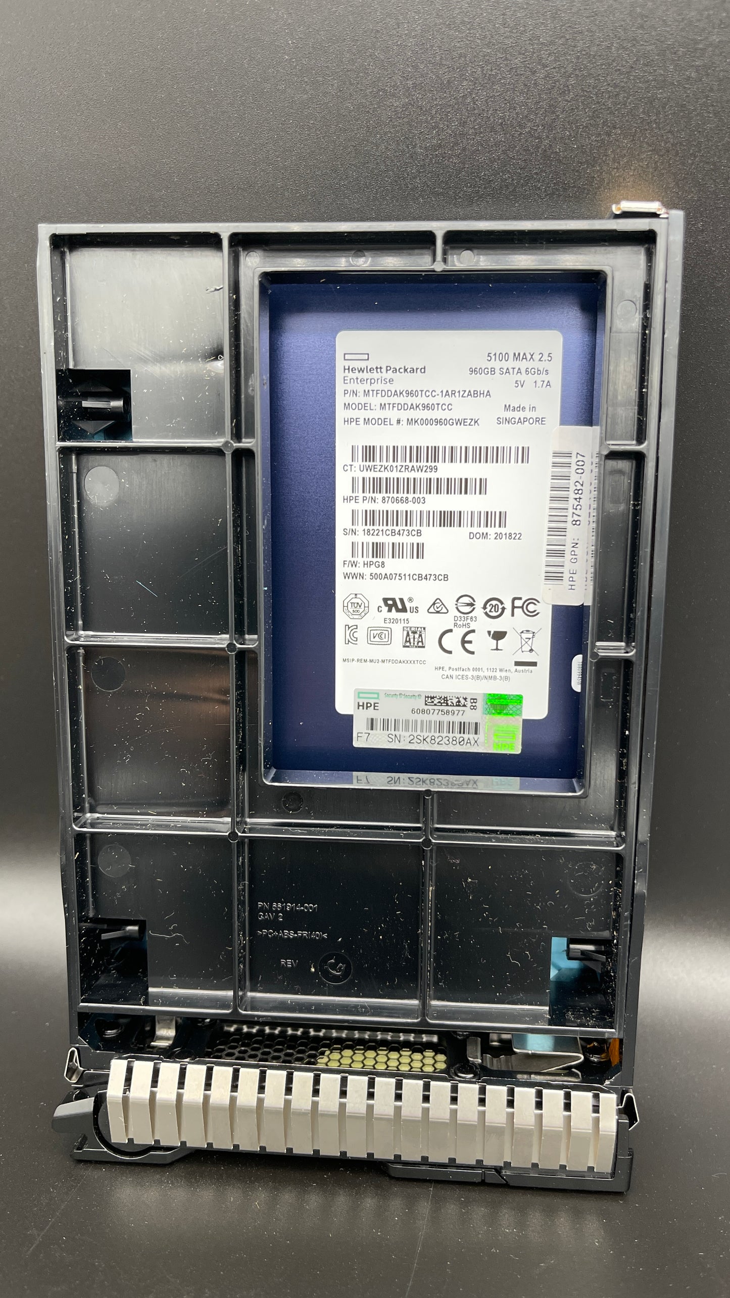 870668-003 HP G8-G10 960-GB 3.5 SATA 6G MU SSD