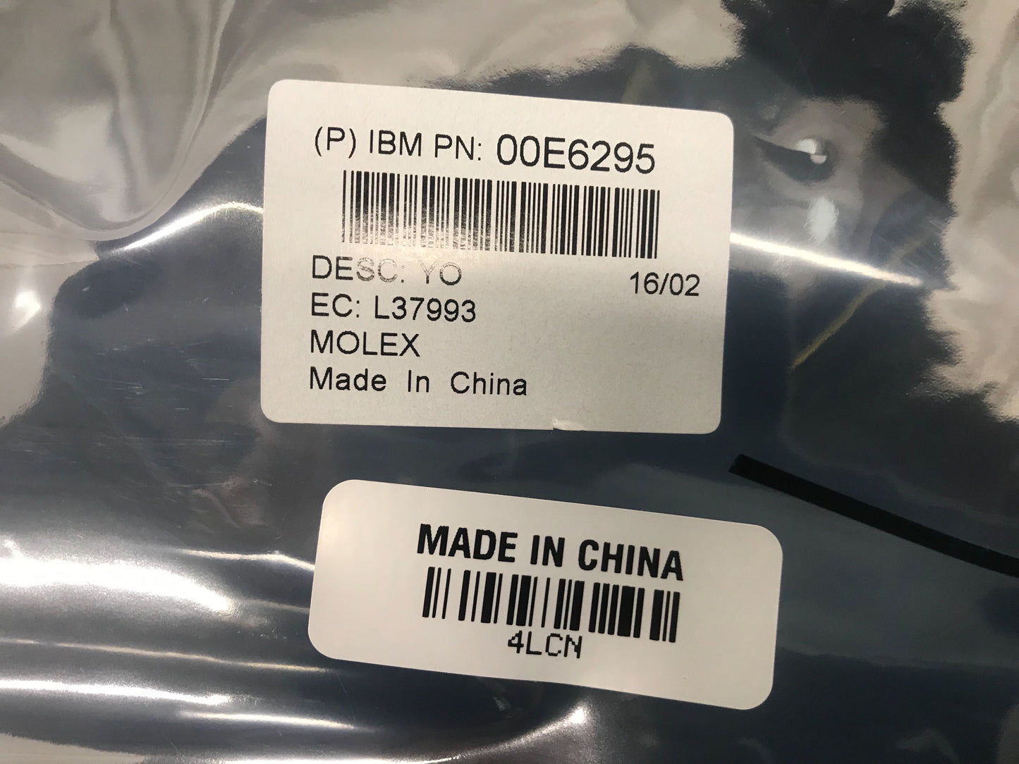 NEW IBM-ECBW-FFI-SAS CABLE  00E6295