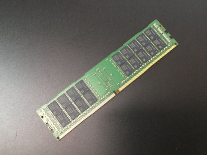 SAMSUNG DDR4-16 GB - DIMM 288-pin - Registered - ECC M393A2G40EB1-CRC