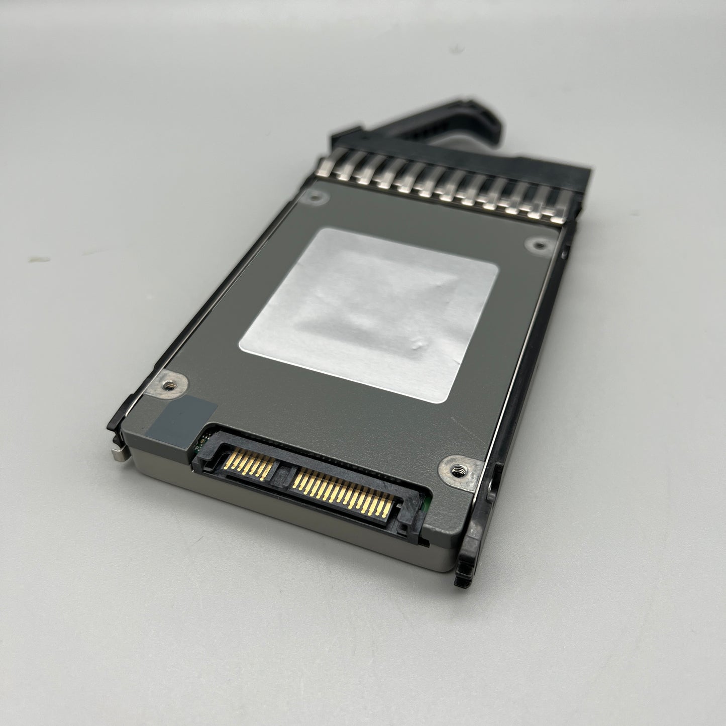 HP 2.5" 200GB SSD SAS P/N:690811-001 with Tray MODEL:MO0200FCTRN