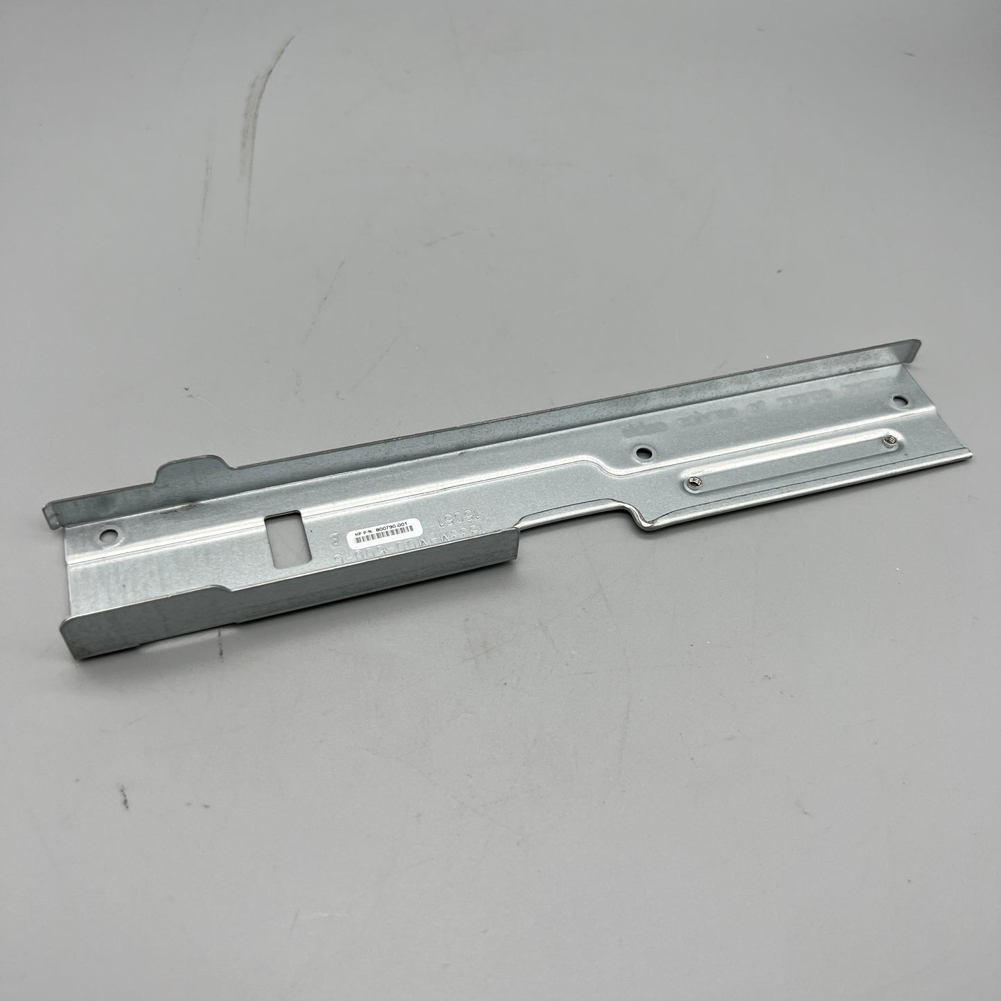 Brand New HP 800790-001 1U XL170 G9 Bayonet Board Metal Bracket XL70R